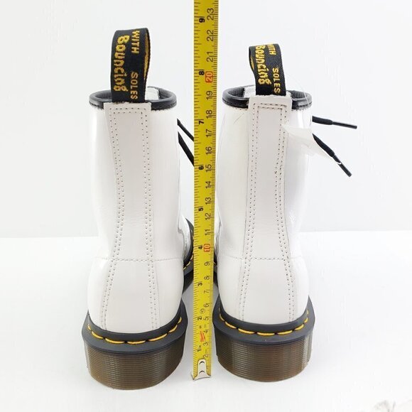 Dr. Doc Martens 1460 Lace Up Boots White Lamper Patent Leather Women's 6 US NWOB - Picture 6 of 11